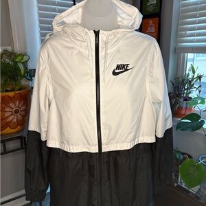 Nike Two-Tone Black and White Windbreaker